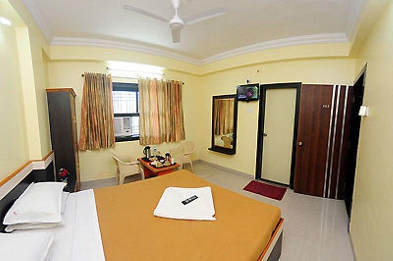 Sai Ganesh Hotel Shirdi Phòng bức ảnh