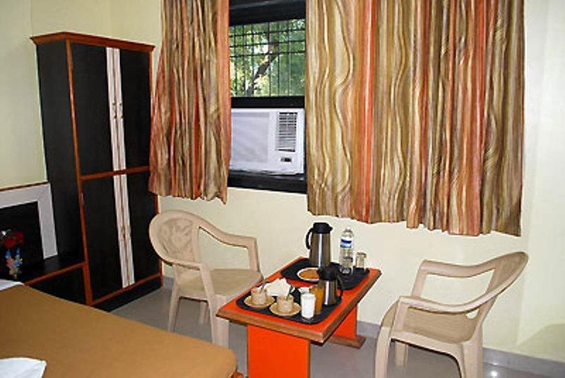 Sai Ganesh Hotel Shirdi Phòng bức ảnh